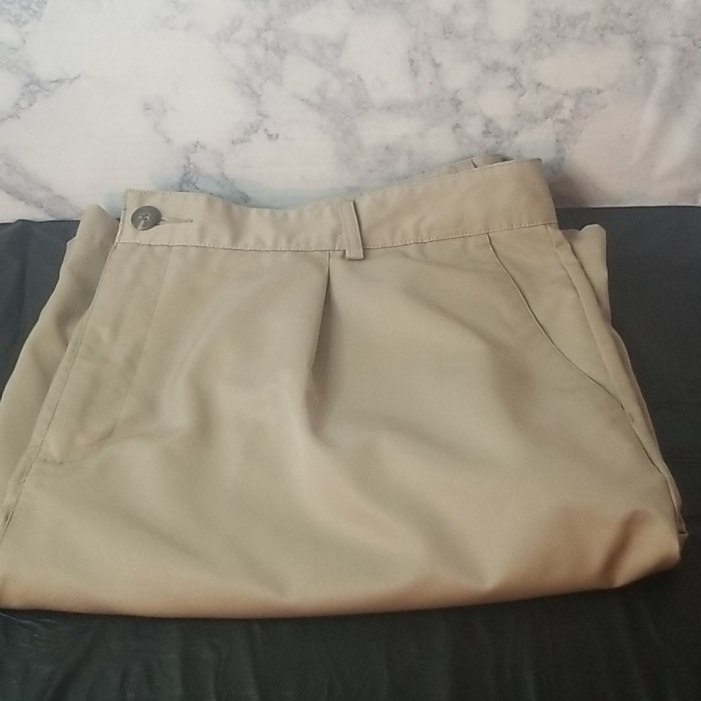 Adidas Golf Shorts Men's Size 40 Tan